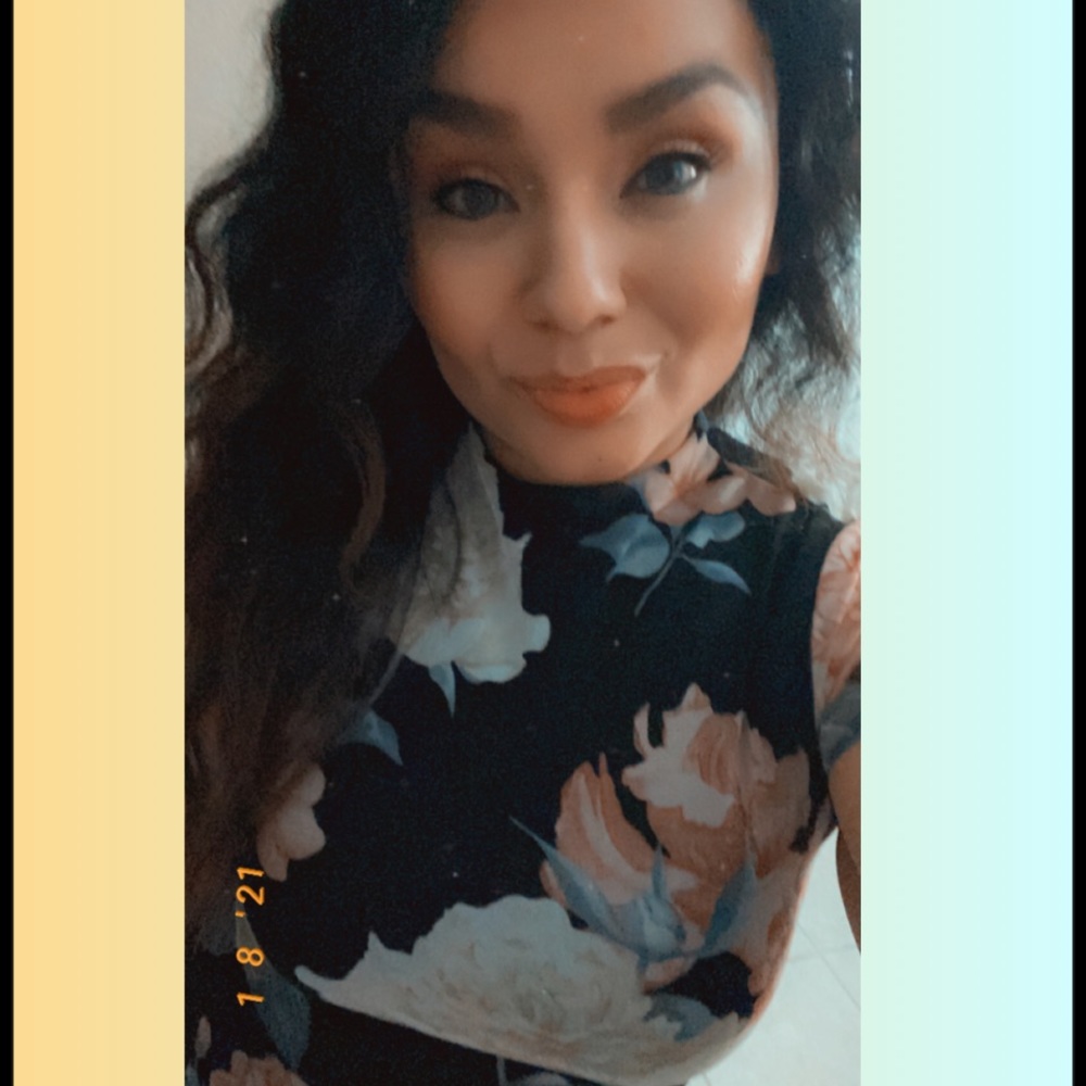 Meet your Posher, Maria